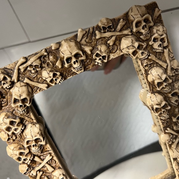 The Skull Collection - Skulls and Bones Design Personal Mirror 9”x7” - Picture 9 of 9